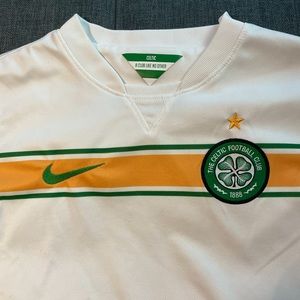 Nike dri-fit Celtic football club jersey